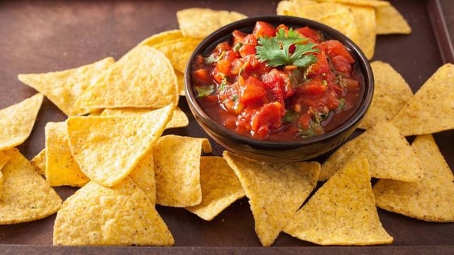 Chips & Salsa.