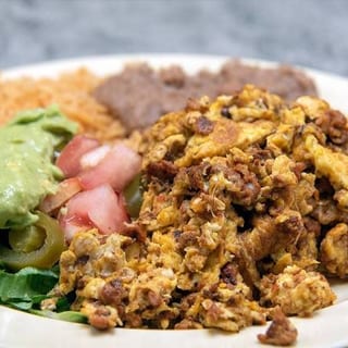 Chorizo con Huevos [Chorizo & Eggs]